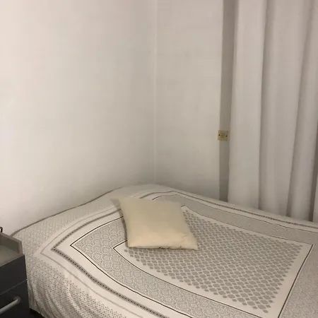 Cosy Au Pied Du Metro Appartamento Parigi